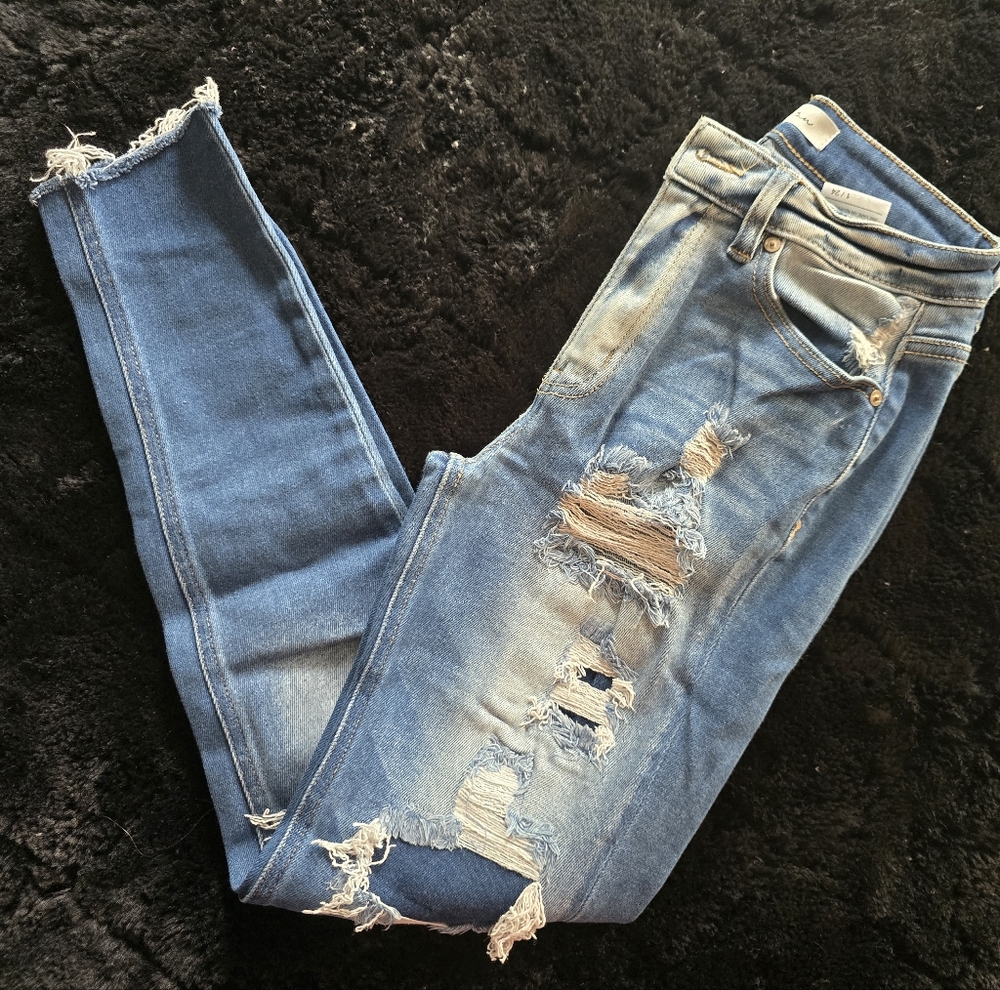 KanCan Women's Distressed Skinny Jeans - Light Blue 001